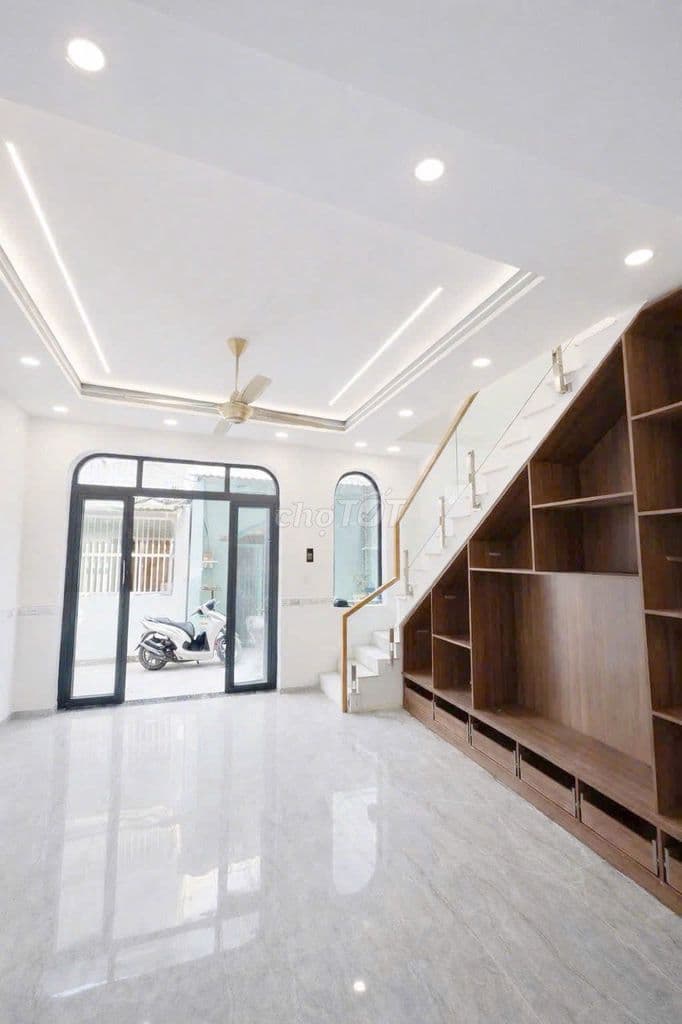 Bán nhà mới xây ngay nhà máy bia Heniken, Đường Lê Văn Khương, Q12. - Ảnh 2