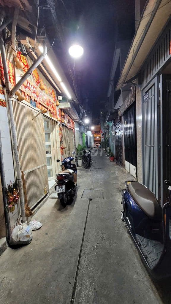 Bán gấp nhà 38 Phan Văn Trị, P, 2. Quận 5. ( 3x12,5m. 2Tầng) giá: 5 tỷ - Ảnh 2