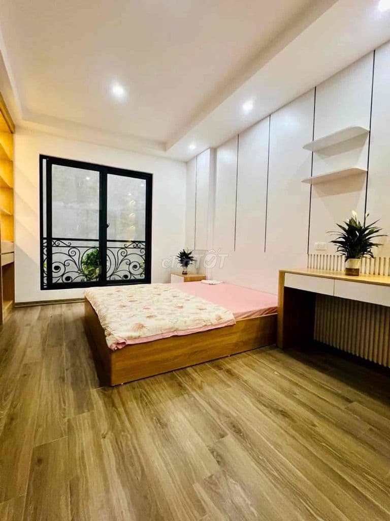 nhỉnh 8tỷ nhà mới xây 6 tầng thang máy bàn giao full nội thất ở anh - Ảnh 2