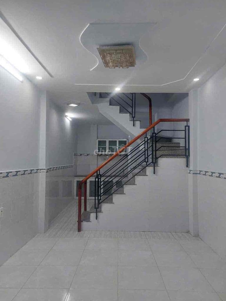 nhà bán gần trường Nguyễn Hiền Q12