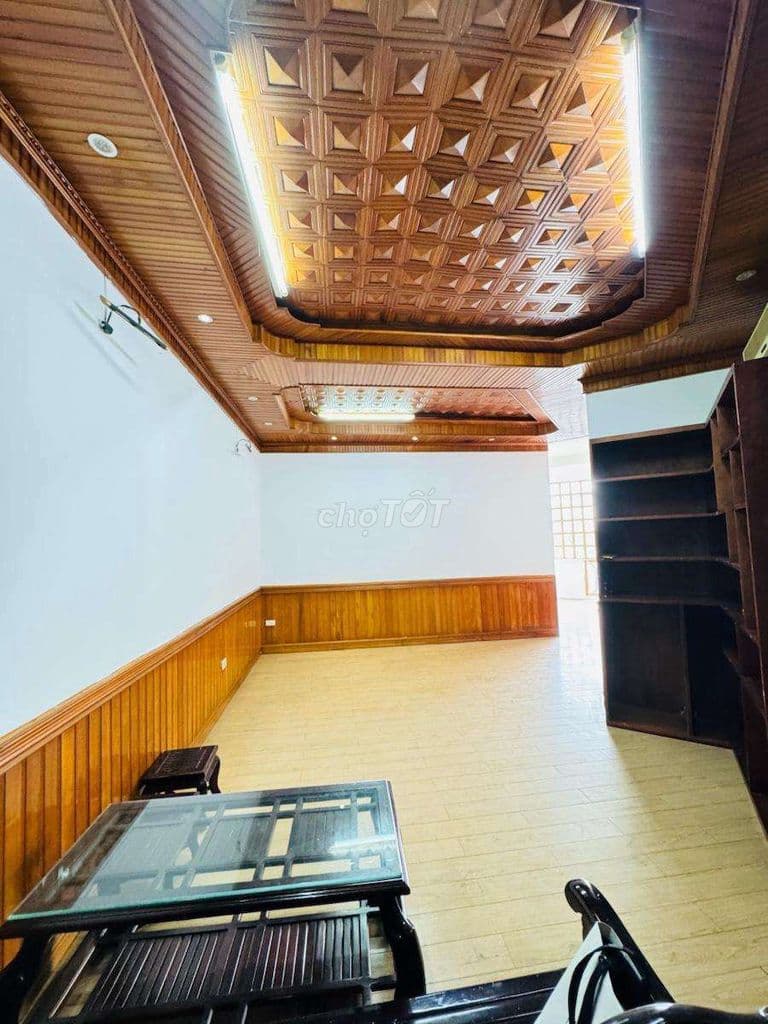 Hơn 4 tỷ Chung cư Láng Hạ, lô góc 75m 3PN, mặt phố ô tô đỗ cửa, SĐCC - Ảnh 2