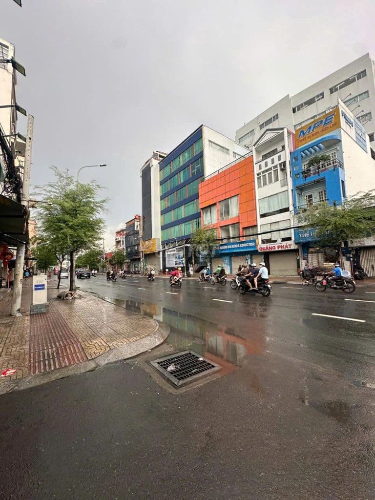 Bán nhà HXH đường Bạch Đằng, 2 Tầng, Diện tích: 50m2. Giá 7,3 Tỷ