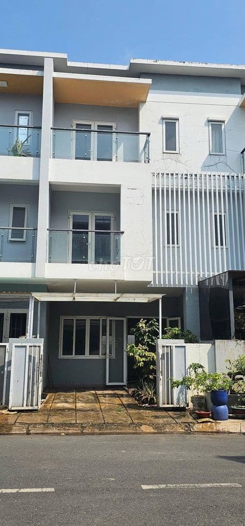 NHÀ THÔ 5X15M - MEGA VILLAGE KHANG ĐIỀN - 3 TẦNG - Ô TÔ NGỦ TRONG NHÀ - Ảnh 3