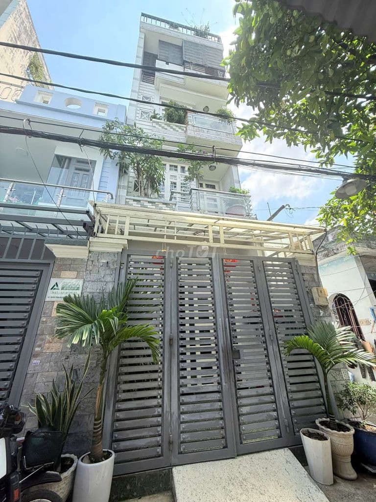 NHÀ PHỐ 4X17, ĐÚC 4 TẦNG, HẺM XE HƠI ĐẬU CỬA, GIÁ 7,1 TỶ CÒN TL