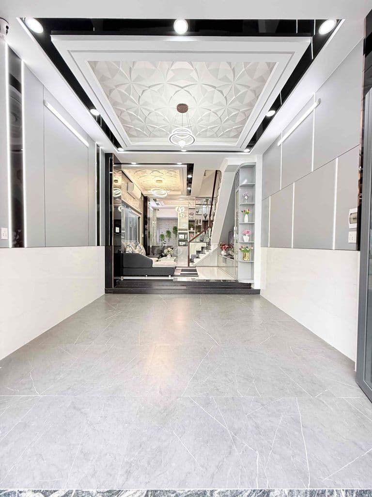 CHÍNH CHỦ BÁN NHÀ PHỐ, FULL NỘI THẤT TRUNG TÂM NHÀ BÈ - Ảnh 2