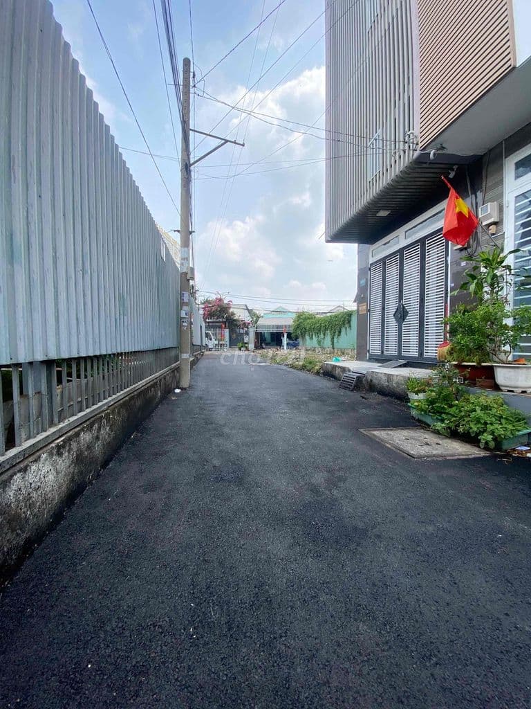 5 lô đất F0 gần ngay CC 4S Linh Đông, 130m2, 5.86x22.