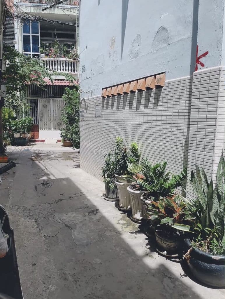Bán Nhà 165/80 Ngô Tất Tố DTSD 35m2 Ngang 6M, ba gác, gần chùa
