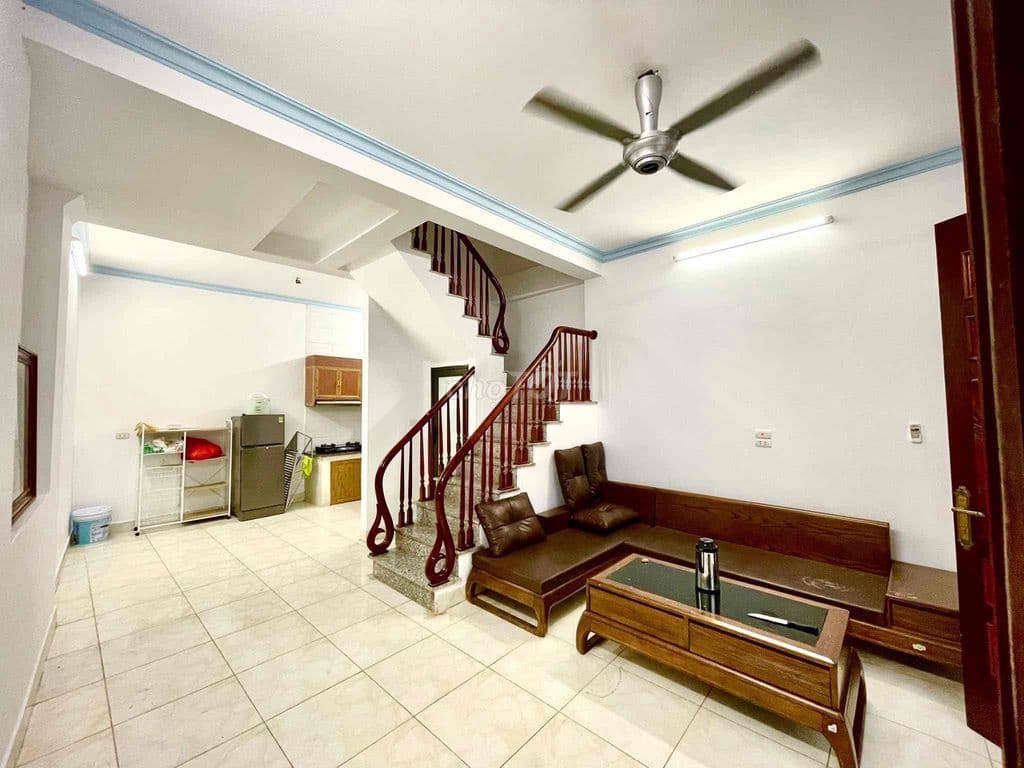 Hơn 5 tỷ có nhà mới Đông Mỹ-Ngõ 3 gác-Gần oto-48m*4T;MT5m;4N