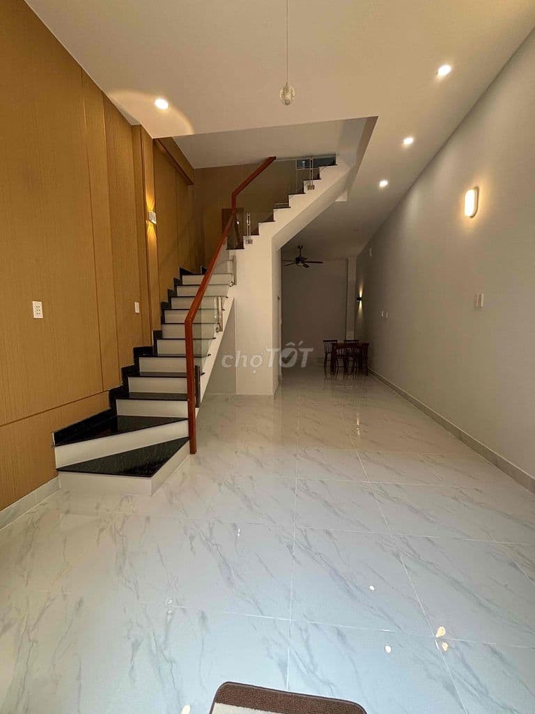 Bán nhà HXH Phan Đăng Lưu. p3. phú nhuận. 4 x 11m. 2 Tầng. Giá 8.2 Tỷ