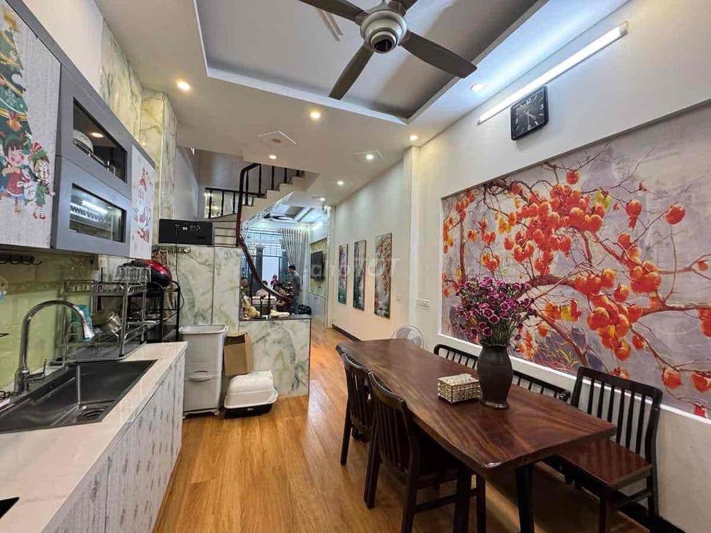 nhà Lê Thanh Nghị, 15m ra mặt phố, ngõ thông 2 thoáng, KD, 38m2 x 4T