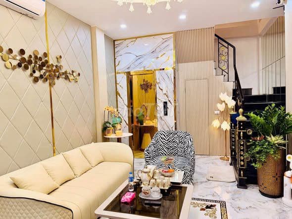 bán nhà 5t Hoàng Mai thang máy tiện nghi