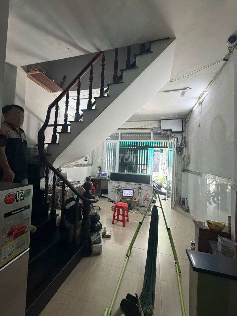 Cần bán nhà hxh 4tỷ35 đường Số 8 p11 - Ảnh 2