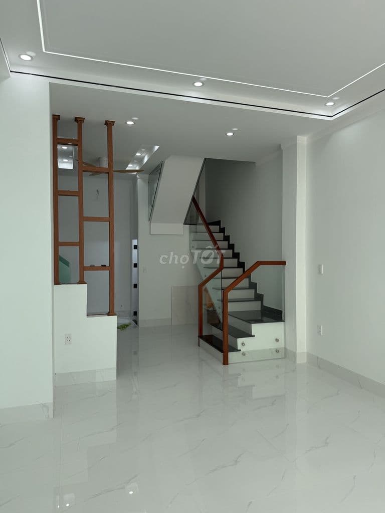 Nhà mới xây 4 tầng An Dương Vương P16Q8 HCM Giá 6ty6 - Ảnh 2