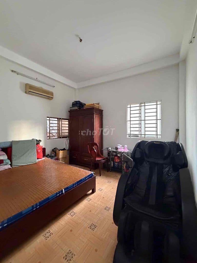 Tây Thạnh Tân Phú, 4 tầng sân thượng 5 PN, 4X15M, chủ đang gấp bán.
