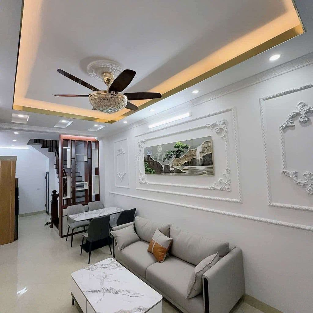 Bán nhà An Khánh, 50 ra ô tô, 5 tầng 3 ngủ,, giá 3,8 tỷ
