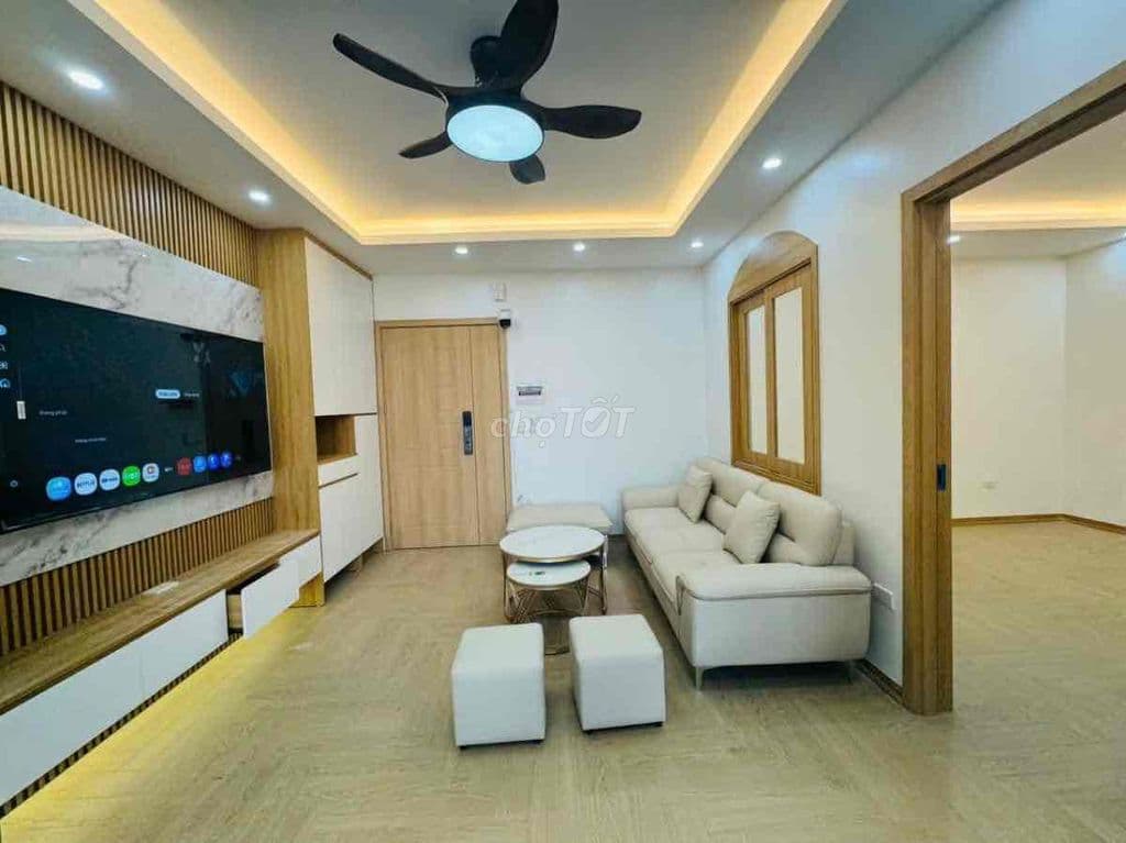 Căn Hộ Cầu Giấy 70m2 - Tầng 12 - Căn Góc - Ở Ngay - Giá 6,6 Tỷ