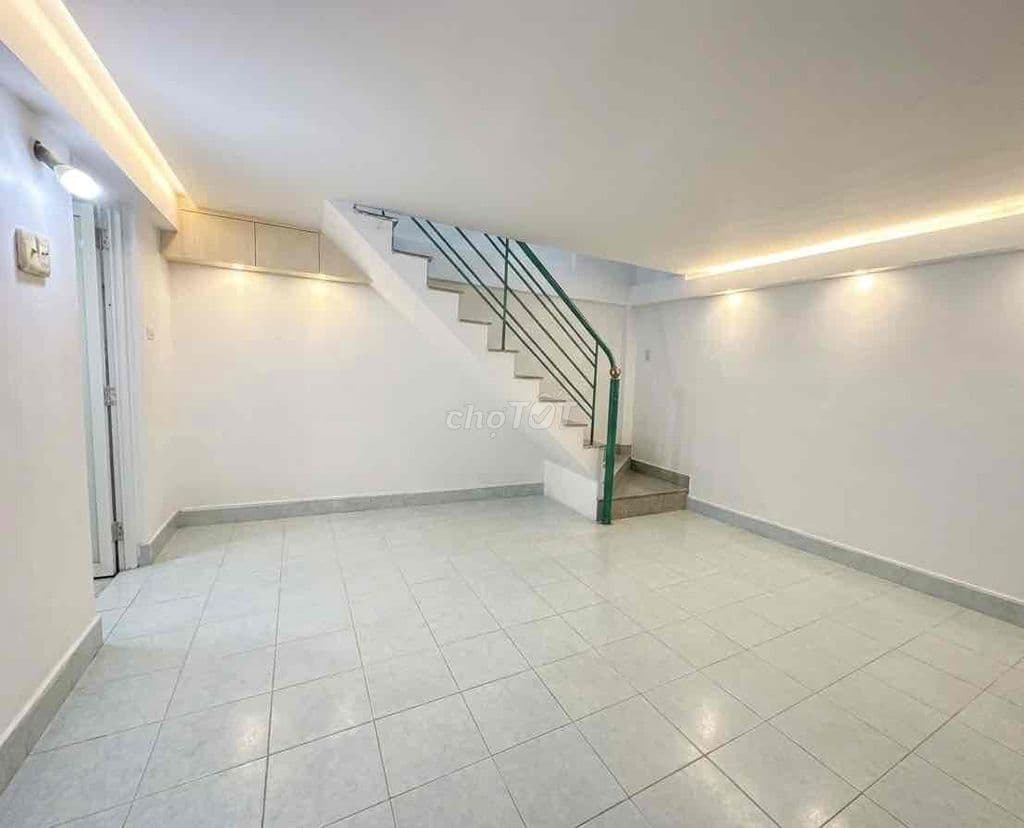 Bán nhà gần 50m2 sát mặt tiền đường Lê Quang Định - hạ giá gấp bán - Ảnh 2