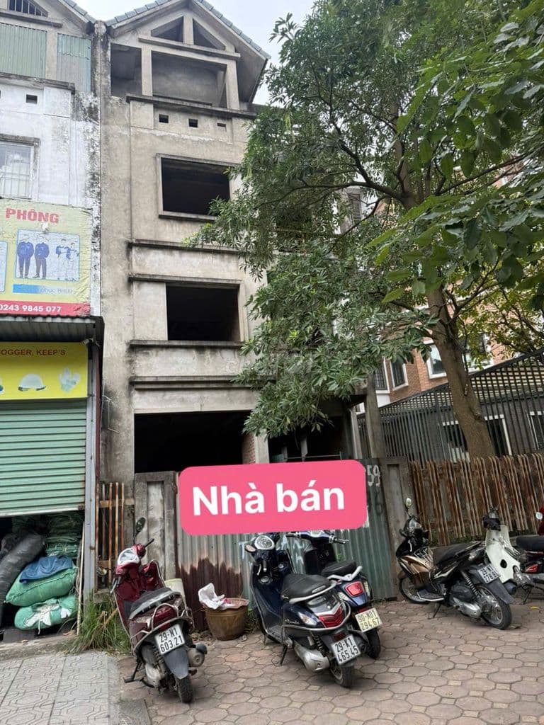 CẦN BÁN NHÀ BIỆT THỰ LIỀN KỀ THẠCH BÀN LONG BIÊN.