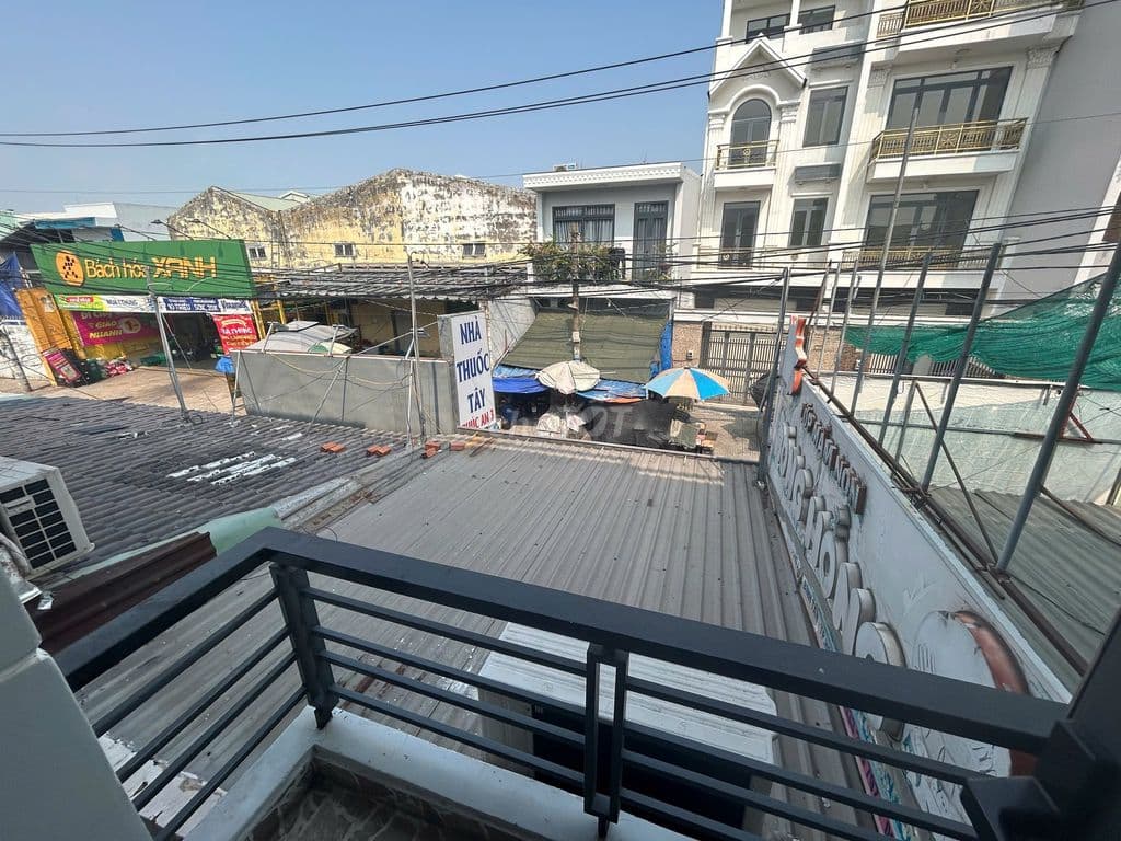 Sau khi phóng đường ra mặt tiền Hương Lộ 2, Bình Trị Đông A , Bình Tân