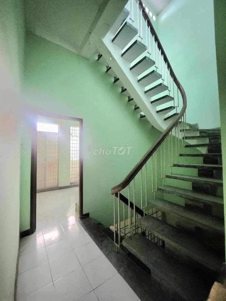 CHÍNH CHỦ BÁN NHÀ 3 TẦNG SỔ HỒNG RIÊNG - ĐƯỜNG GÒ CẨM ĐỆM, P10, TÂN BÌ - Ảnh 2