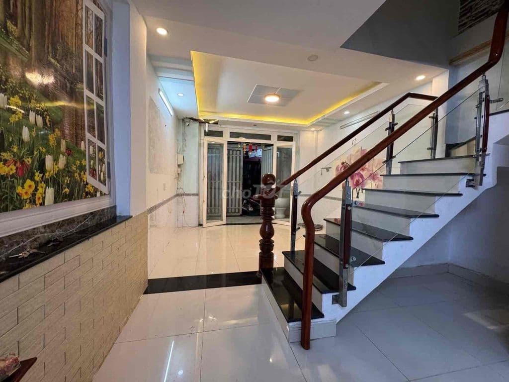 🥇 HÀNG THƠM - CÁCH MẶT TIỀN 30M - HẺM 3M - ĐỐI DIỆN LOTTE - 2 TẦNG BTC - Ảnh 2