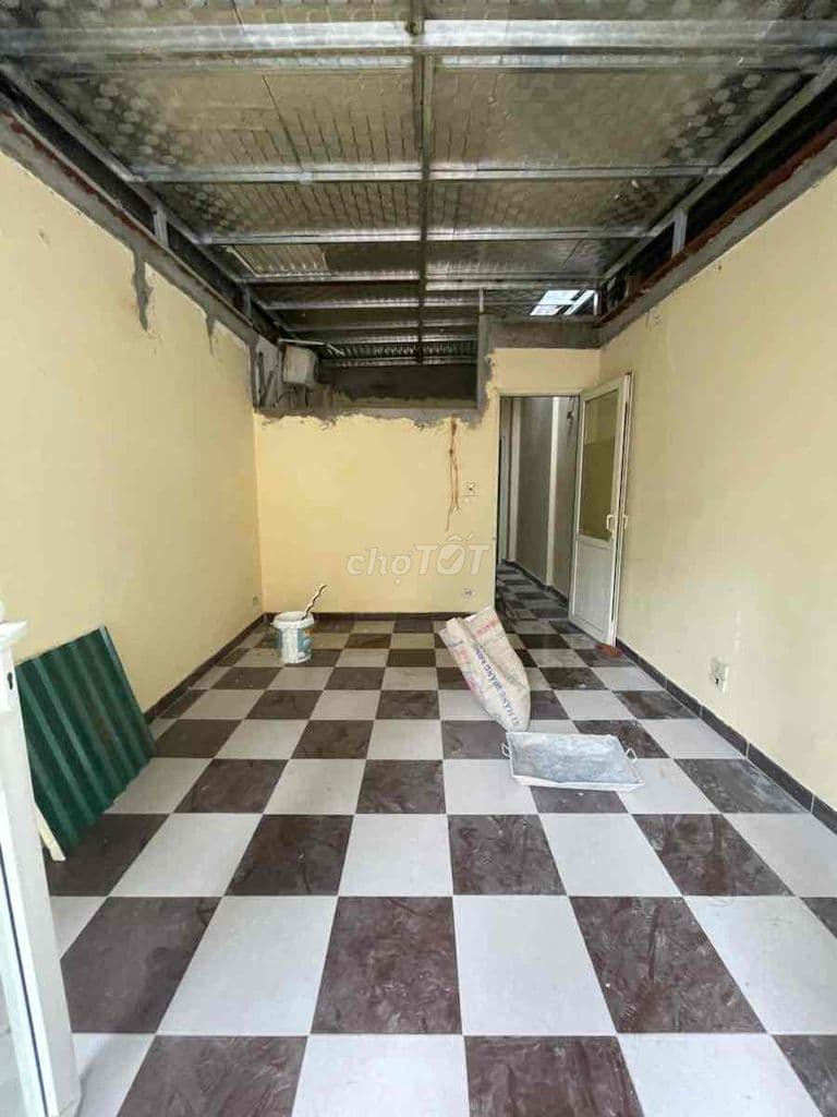 Bán TT phố Lò Đúc 2 thoáng 2 PN 1 Khách 1 WC đẹp ở luôn 60m2 T2 giá 3. - Ảnh 3