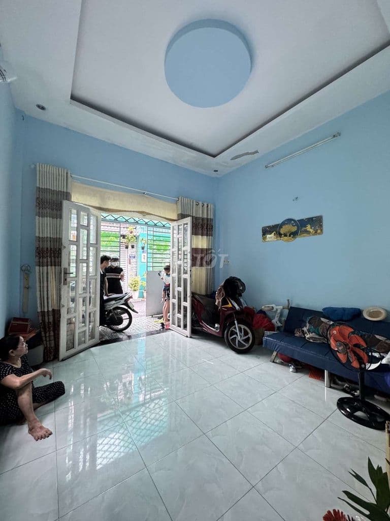 KV LINH XUÂN THỦ ĐỨC TPHCM_NHÀ C4_ 70 M²_ 2 MẶT HẺM ÔTÔ_ CHỈ 4,1 ĐỒNG