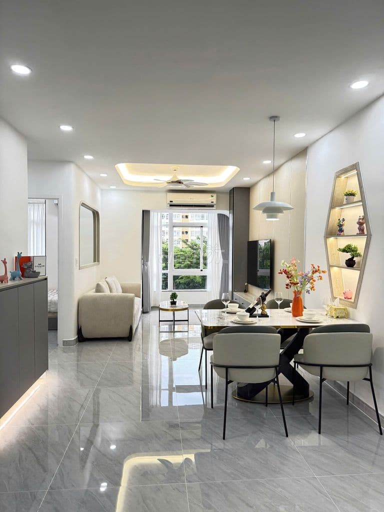 Cần bán căn góc Sky Garden - PMH,Q7 nhà đẹp, mới 100%, xem là mê