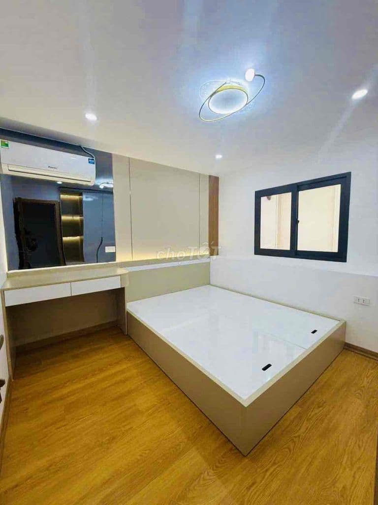 TẬP THỂ PHỐ CỔ - PHÙNG HƯNG - TẦNG 2 - 2 MẶT THOÁNG - NHÀ ĐẸP Ở NGAY - Ảnh 2