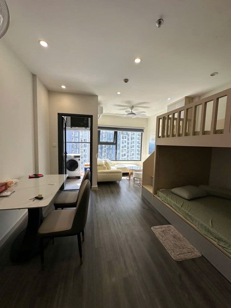Chủ bán gấp để giá tốt căn studio 31m tại Vinhomes smart city