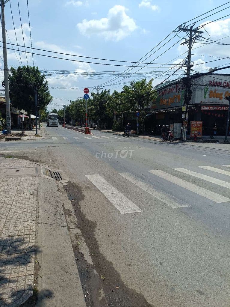 BÁN ĐẤT XUÂN THỚI SƠN HÓC MÔN 488M2- FULL THỔ CƯ- ĐƯỜNG XE TẢI-10,7 TỶ