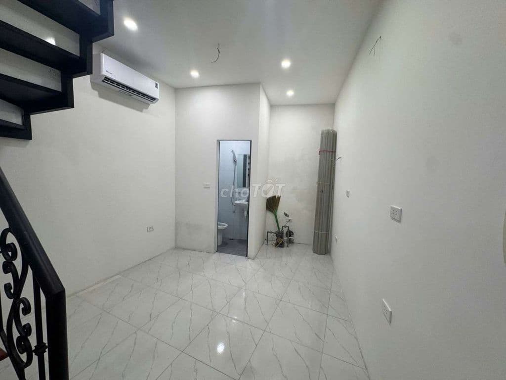 Cực hiếm nhỉnh 3 tỷ có nhà 19m2 x 4 tầng, Tân Ấp, Ba Đình, Hà Nội
