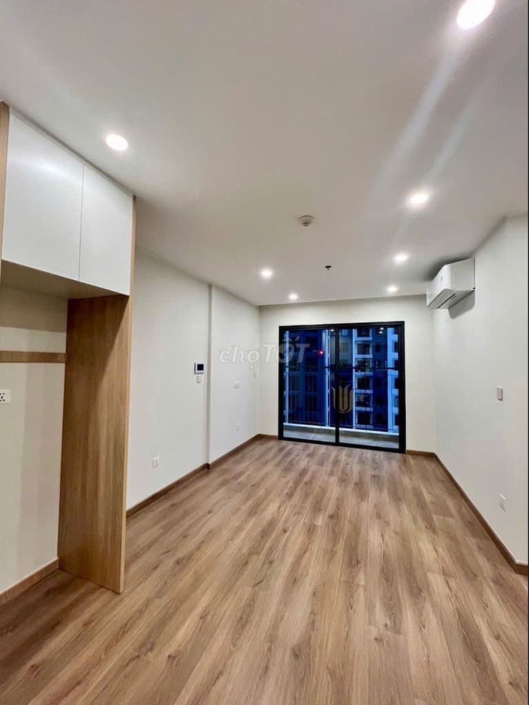 Bán căn 1pn+ 43m-3.5 tỷ The sola park view đẹp kđt Vinhomes SMart City