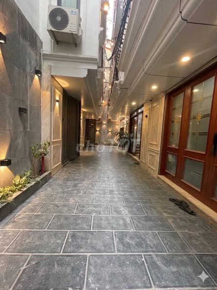 bán nhà 5 tầng quận HBT ô tô vào