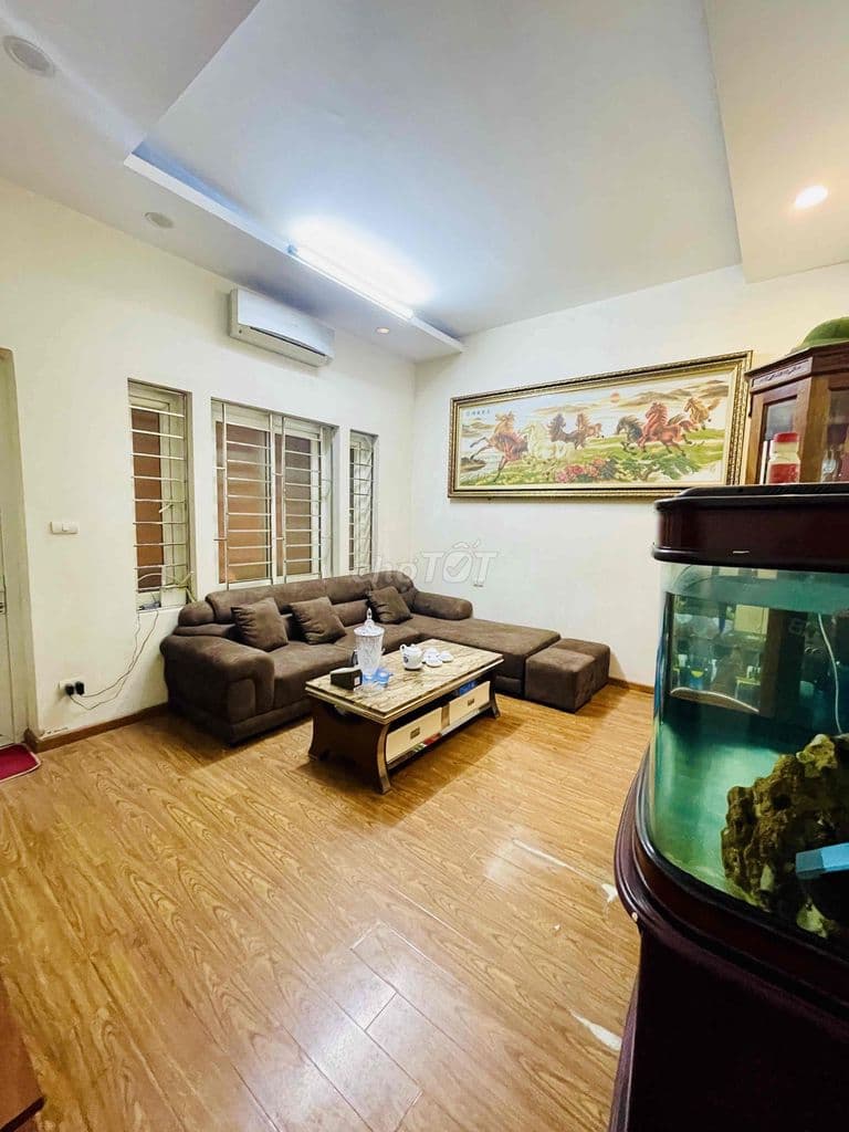 Bán nhà phân lô phố Hoa Bằng - Ảnh 2