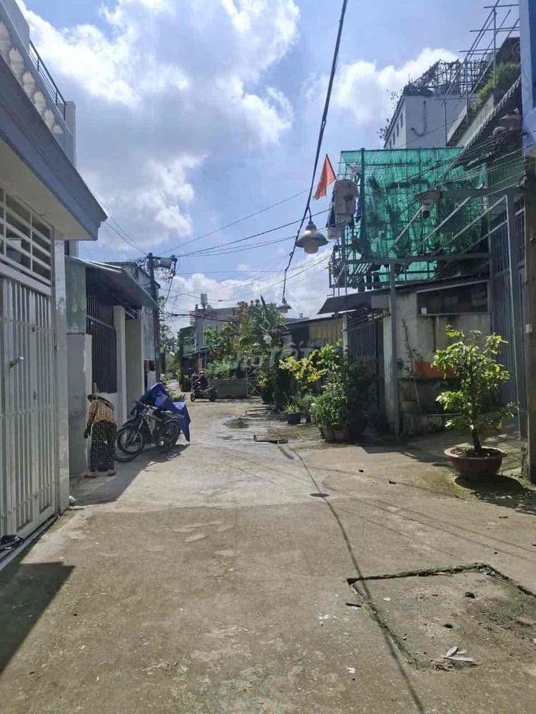 Đất đường thông xe tải cần bán