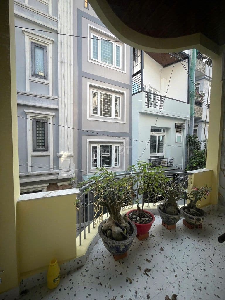 HxH nhà 3 tầng đẹp xinh (4x12m) vuông vức Nơ Trang Long P13 nhỉnh 8 tỷ - Ảnh 2