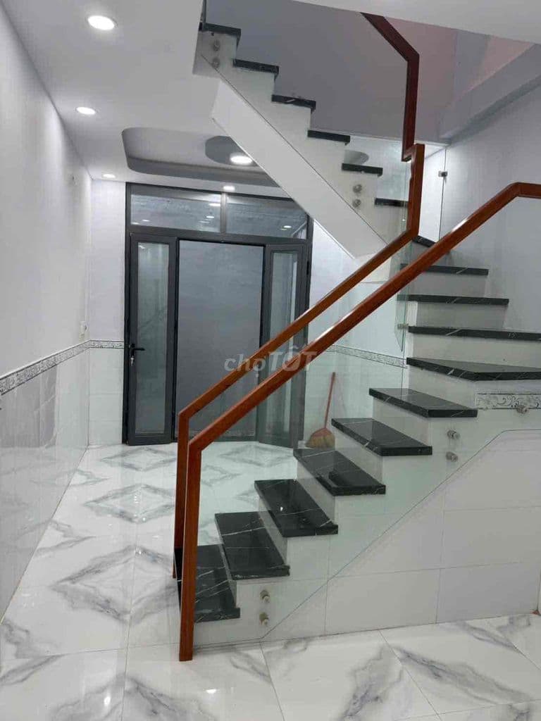 chính chủ bán gấp nhà hẻm 585 Nguyễn Thị Thập Ftân Hưng Quận 7 - Ảnh 3