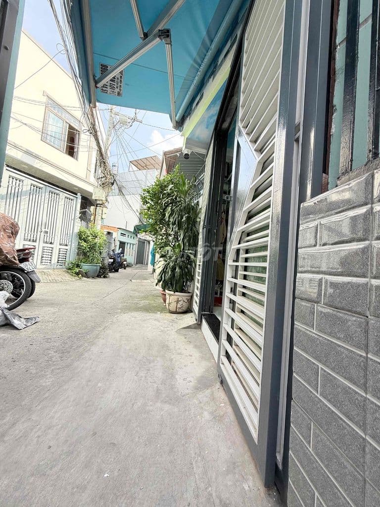 Bán nhà nhỏ xin hem 3m. sổ Hồng riêng ko huy hoạch - Ảnh 2