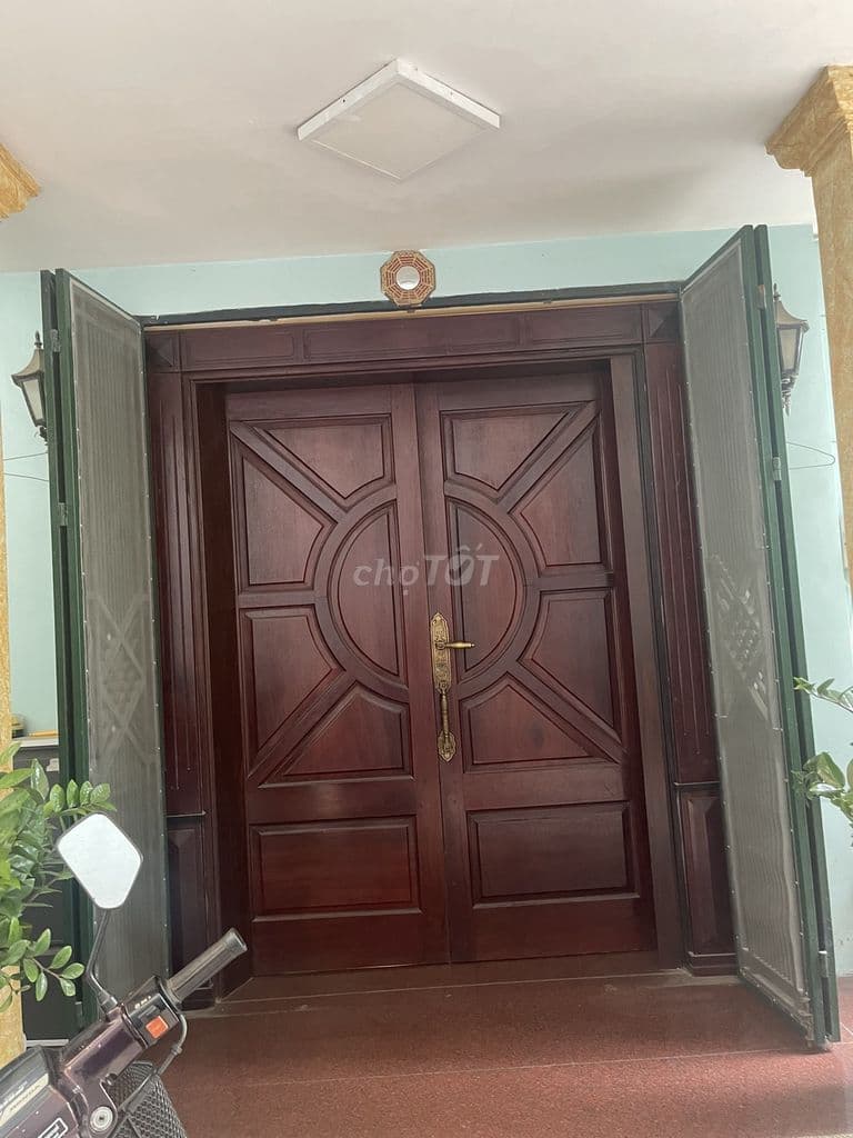 Cần bán nhà 4,5 tầng - Vị trí đắc địa,Trung tâm Làng Hoa Ngọc Hà - Ảnh 2