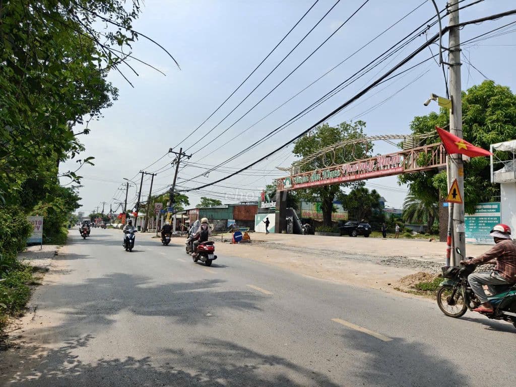 Bán đất đường 624 Lã Xuân Oai đối diện KĐT Đông Tăng Long