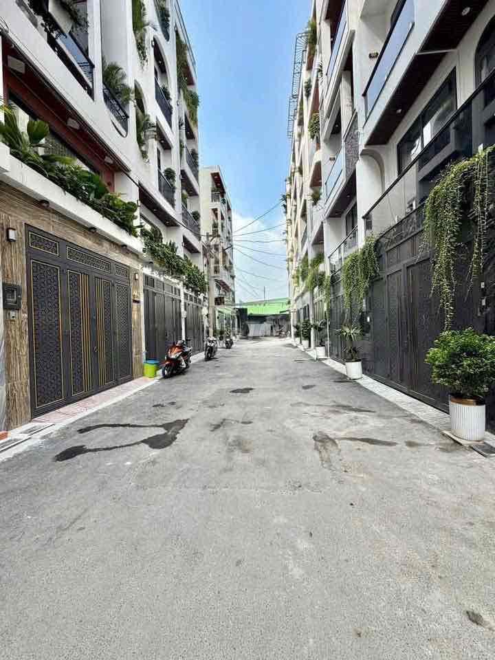 Gấp Giảm 400 triệu Còn 6ty200 ngan 4x15 nhà 4 lầu 5 phòng ngủ Hẻm 7 M