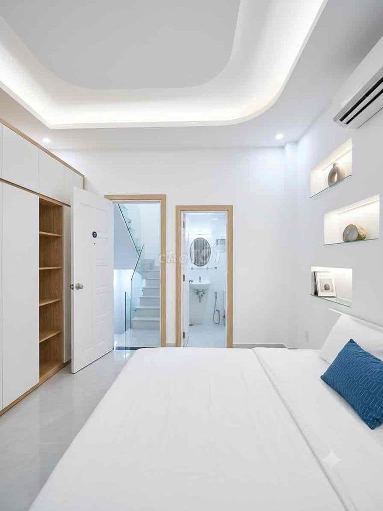 LÝ THÁI TỔ NGAY BV NHI ĐỒNG - NỞ HẬU 8M - 6PN KHÉP KÍN SÁT MẶT TIỀN . - Ảnh 3
