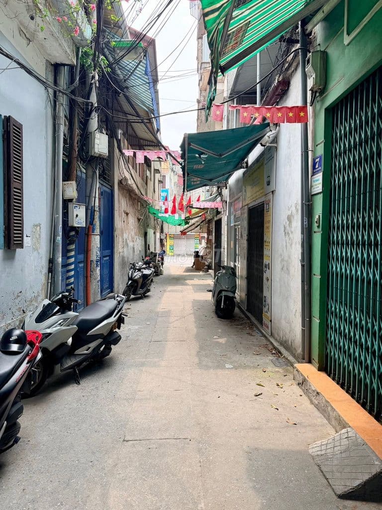 NHÀ TRUNG TÂM HAI BÀ TRƯNG NGÕ THÔNG CÁCH Ô TÔ 5M VÀI BƯỚC RA PHỐ - Ảnh 3