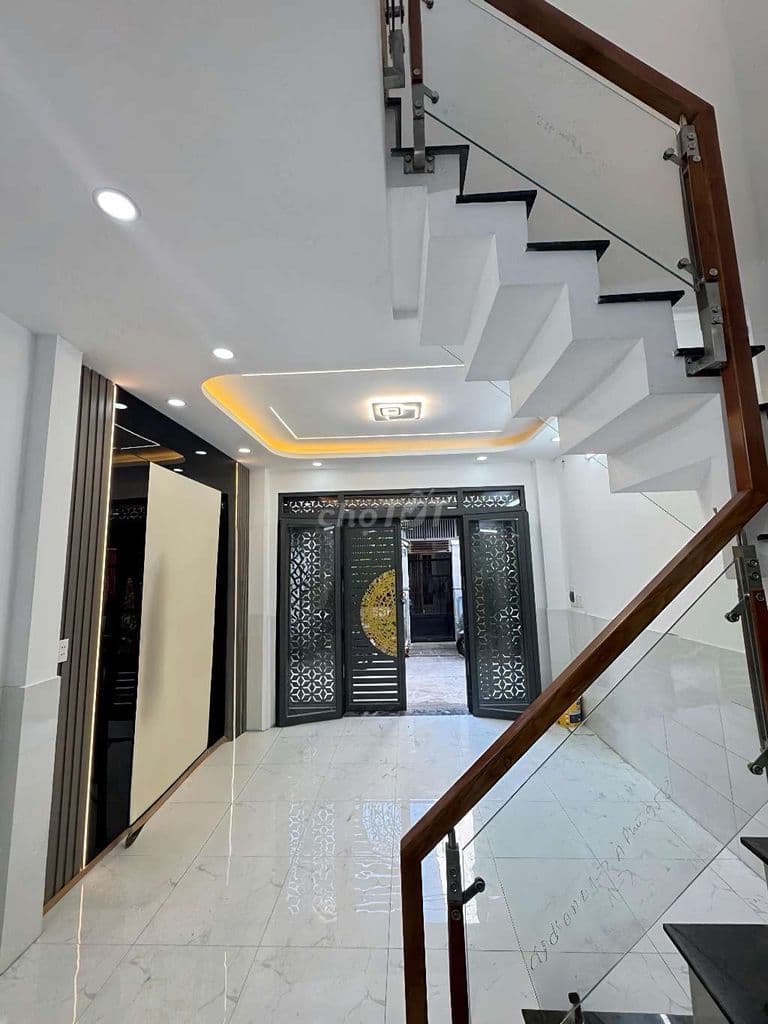 nhỉnh 3 tỷ, 32m2,hẻm xe hơi, 2 tầng hoàn công đủ ,đường số 1 Bình Tân - Ảnh 3