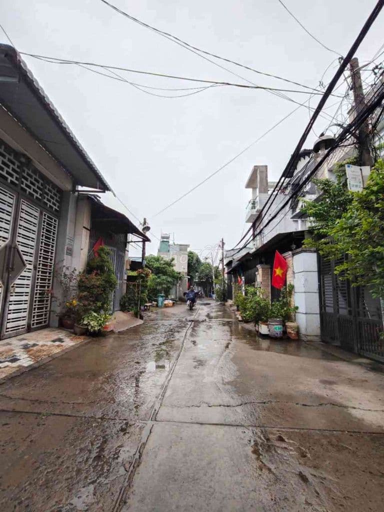 NHÀ ĐẸP BÌNH TÂN – 4x20M – Ô TÔ NGỦ TRONG NHÀ – CHỈ 3 TỶ 500