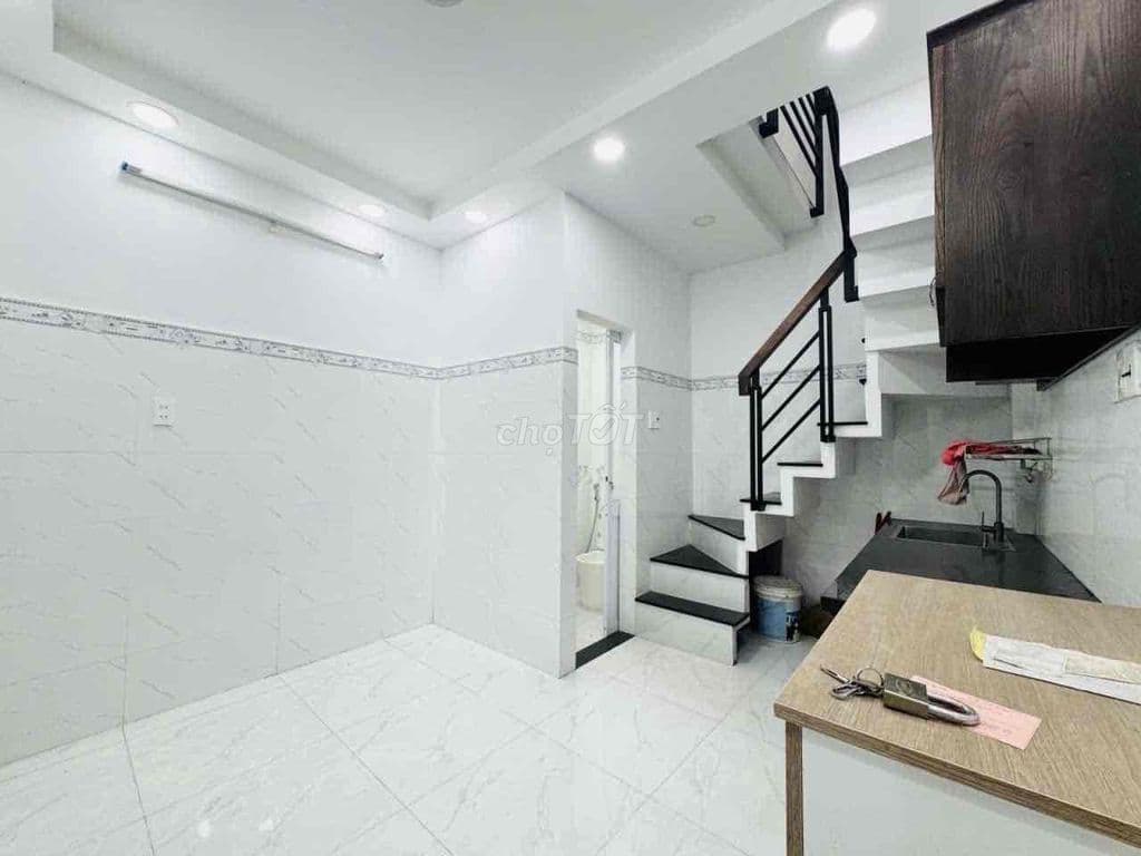 Cần bán gấp nhà ở Thành Thái Quận 10 Hồ Chí Minh