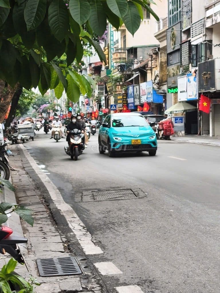 BẠCH MAI - 50m x 4TẦNG – NHỈNH 5,7 TỶ | NHÀ ĐẸP, NGÕ NÔNG, Ở YÊN TĨNH