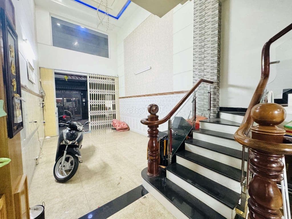bán nhà p15 tân bình liên hệ e ngay để xem nhà thương lượng giá tốt - Ảnh 3