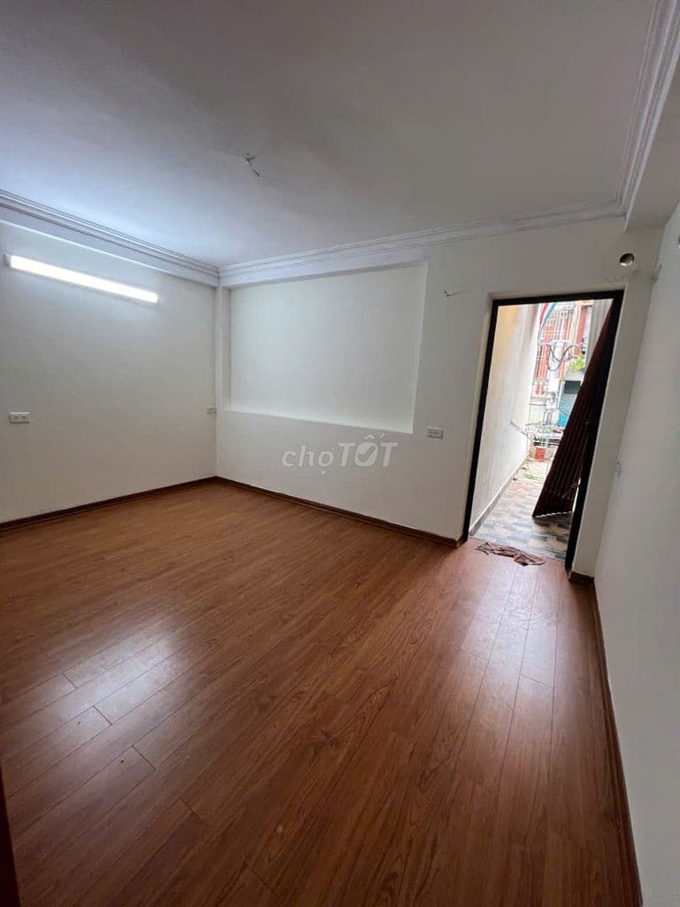 💥 SÁT TTTM THANH TRÌ - NHÀ 3 TẦNG ĐẸP - GIÁ CHỈ 4.6 TỶ 💥 - Ảnh 3